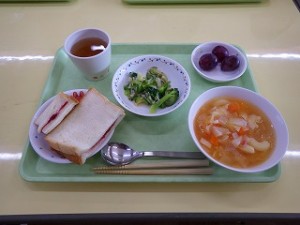 11月27日給食（さくら）