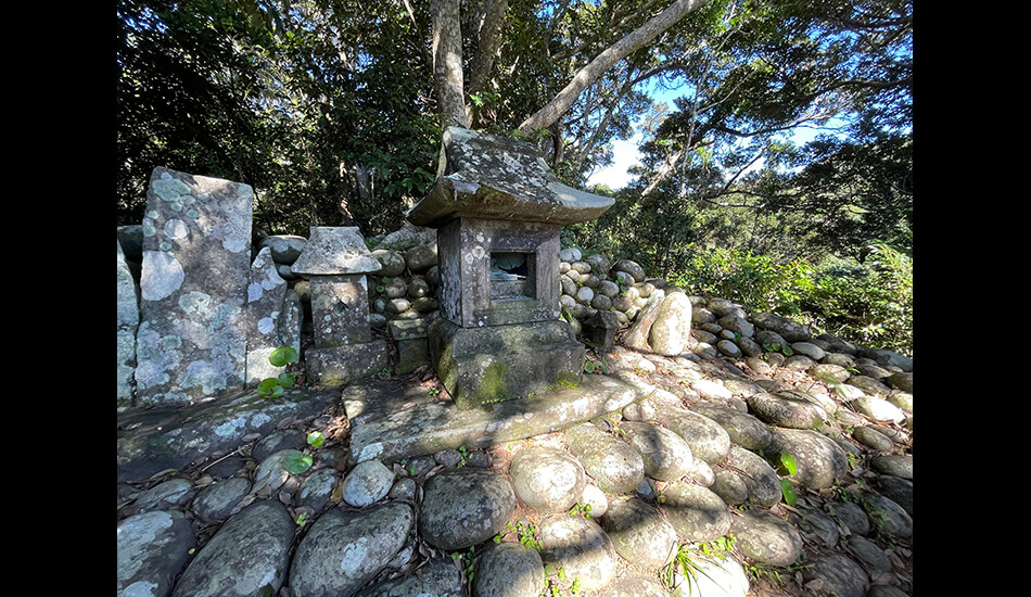 為朝神社石宮の写真